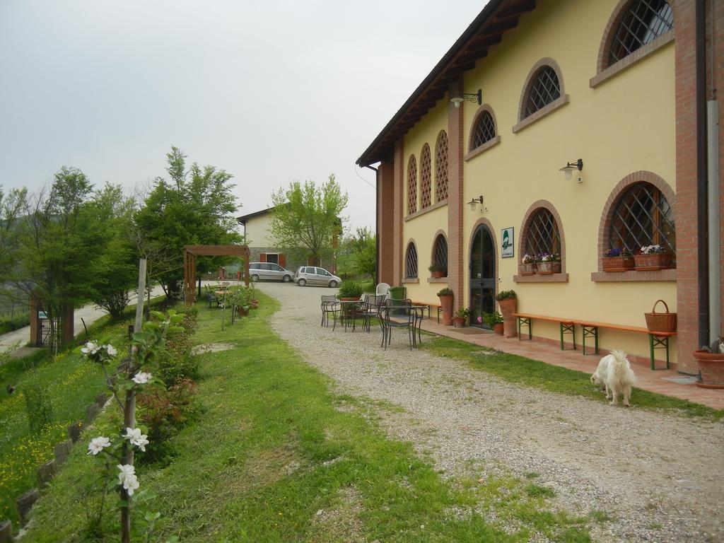 Farneto La Colombarola Agriturismo מראה חיצוני תמונה