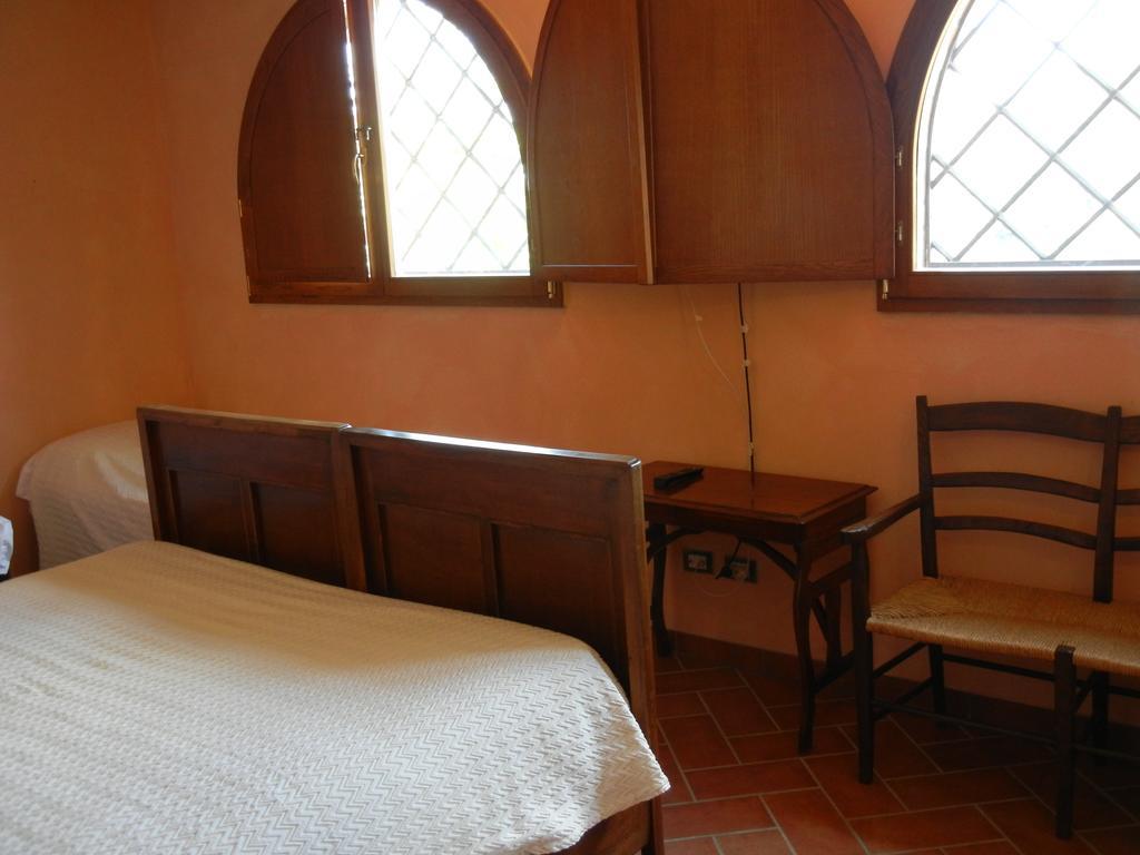 Farneto La Colombarola Agriturismo מראה חיצוני תמונה