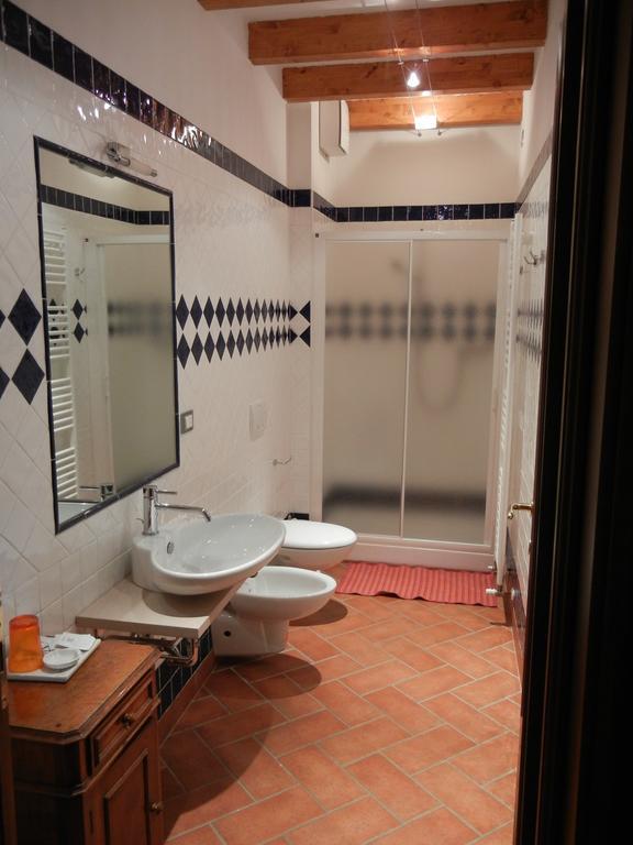 Farneto La Colombarola Agriturismo מראה חיצוני תמונה
