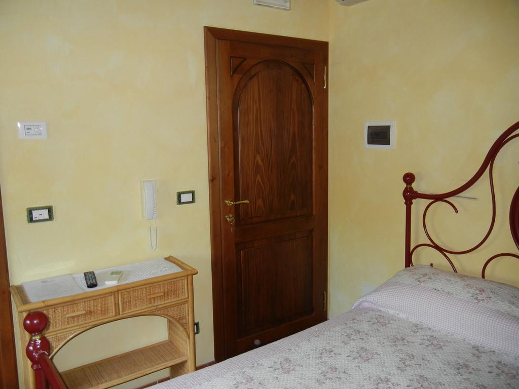 Farneto La Colombarola Agriturismo מראה חיצוני תמונה