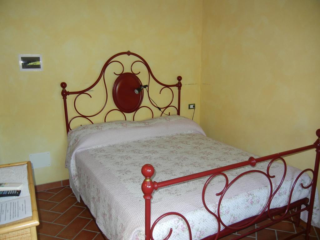 Farneto La Colombarola Agriturismo מראה חיצוני תמונה