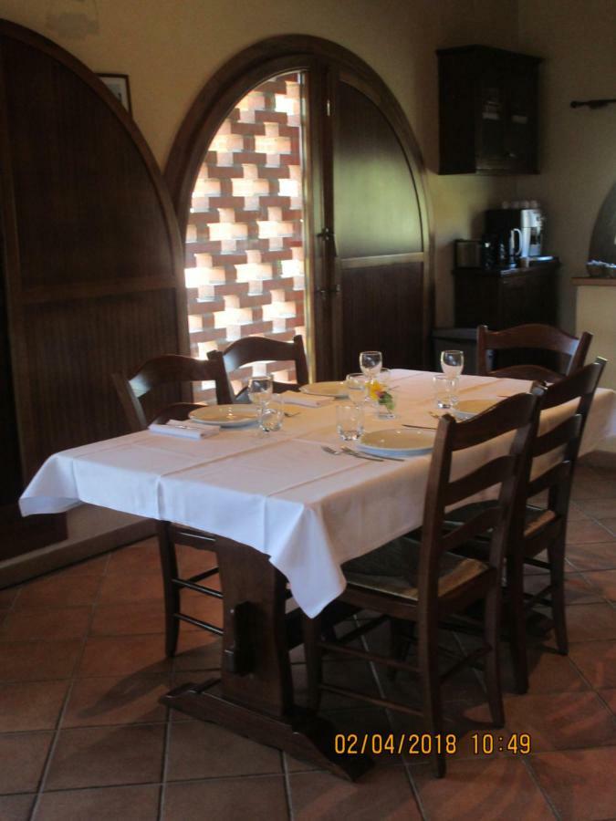 Farneto La Colombarola Agriturismo מראה חיצוני תמונה