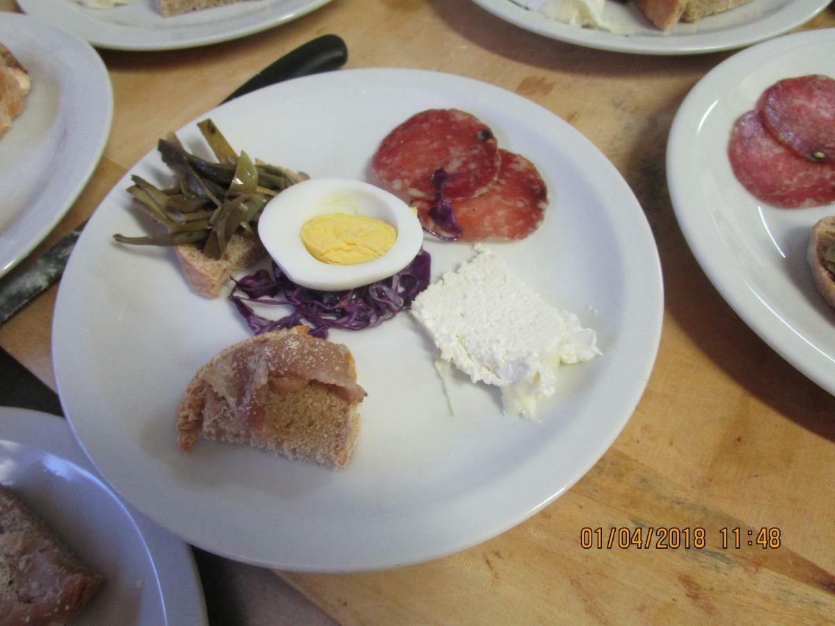 Farneto La Colombarola Agriturismo מראה חיצוני תמונה