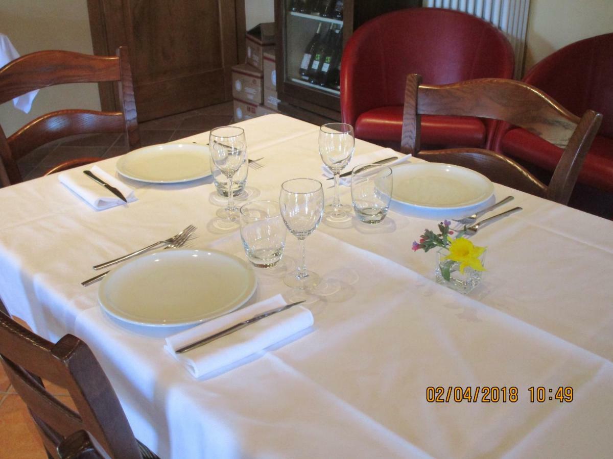Farneto La Colombarola Agriturismo מראה חיצוני תמונה